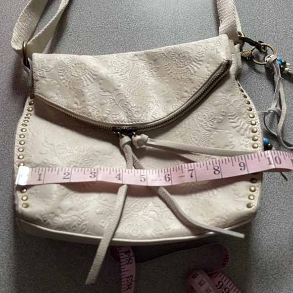 The Sak Silverlake Ivory Crossbody Leather Bag - Picture 12 of 16